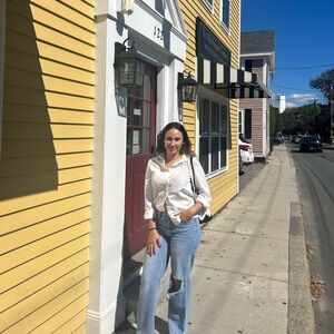 Meet your Posher, Ashley